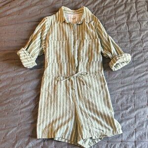 Abercrombie & Fitch Green and White Striped Button-Up Top